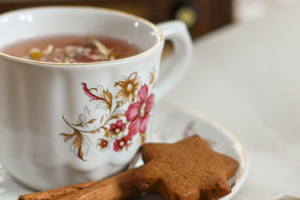 té, tisane e biscotti senza zucchero per merende in casa di riposo