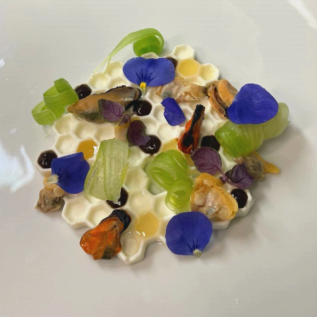 La Burrata stampata a nido d'ape - Chef Roberto Zanchetta  - Hotel San Rocco | Orta S. Giulio (NO)